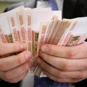 Средняя зарплата в России по итогам III квартала 2026 года может составить 105,9–109,7 тысячи рублей. Что стоит за цифрами и как их читать